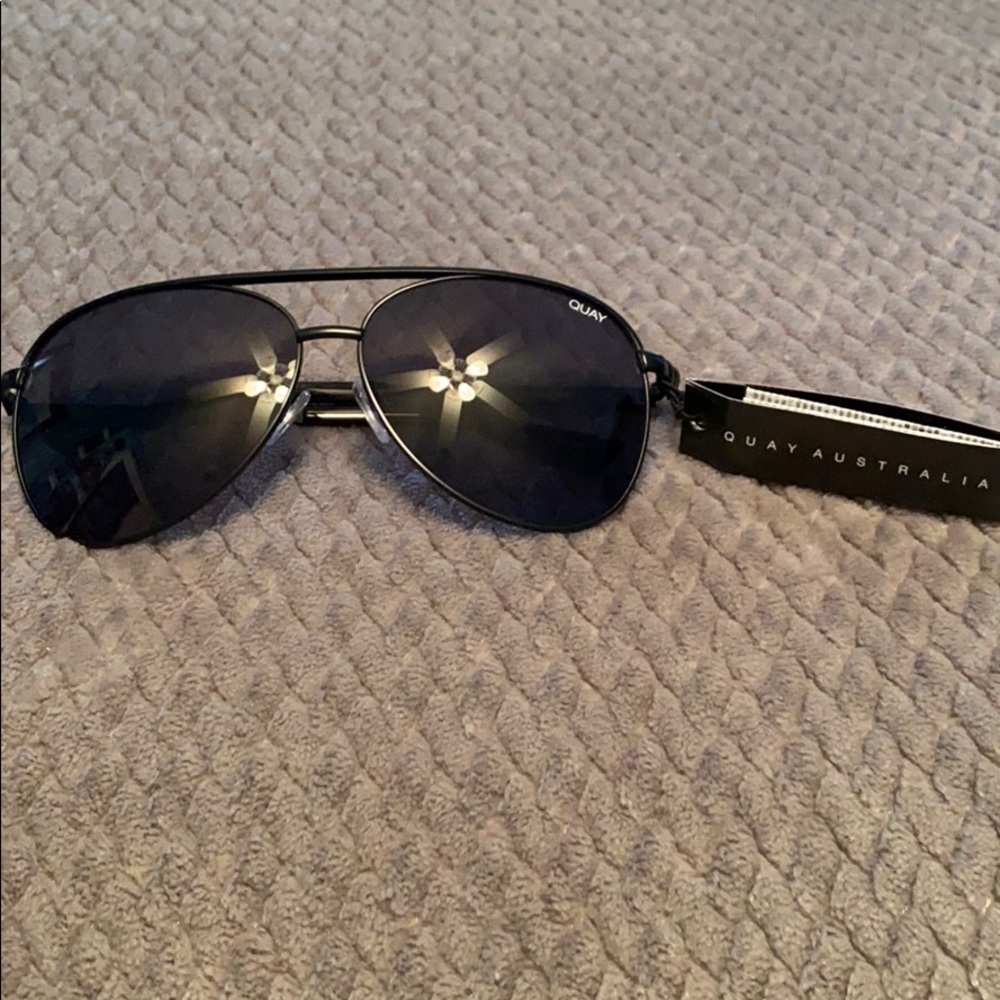 Quay Australia Sunglasses (aviators)